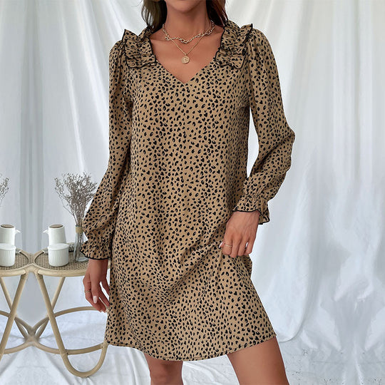 Damen Minikleid mit V-Ausschnitt, Volantkragen und dezentem Animal-Print Shop Nory