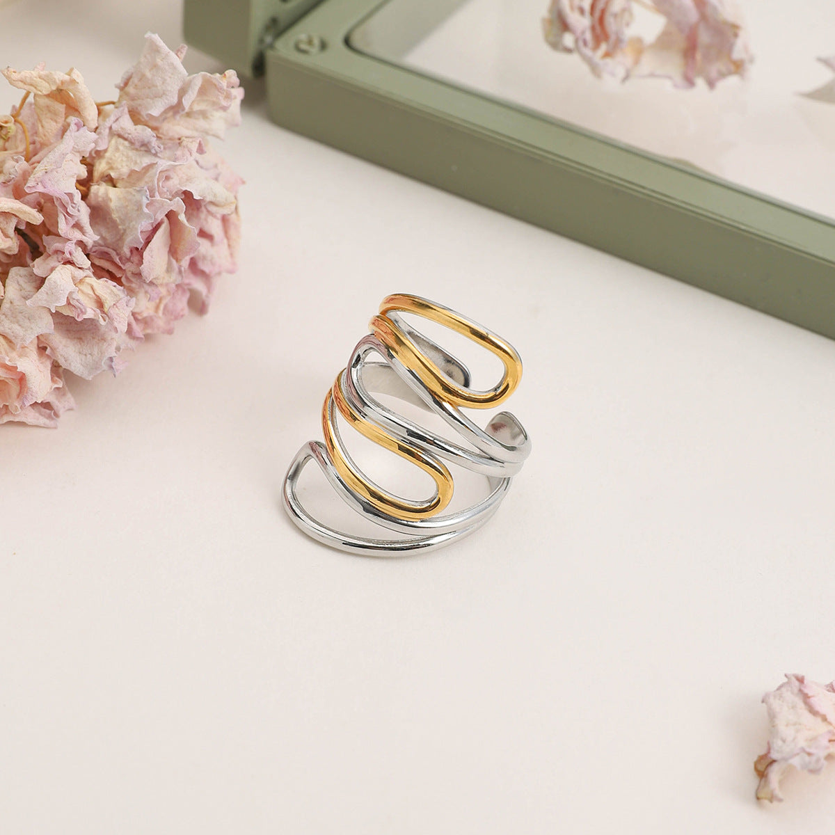 Damen Offener Ring mit innovativem zweifach geschwungenem Design aus hypoallergenem Edelstahl Shop Nory