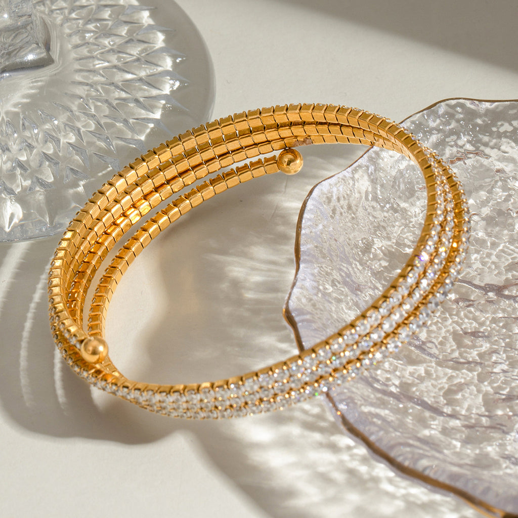 Damen Eleganter und verstellbarer Armband mit glitzernden Zirkonia Shop Nory