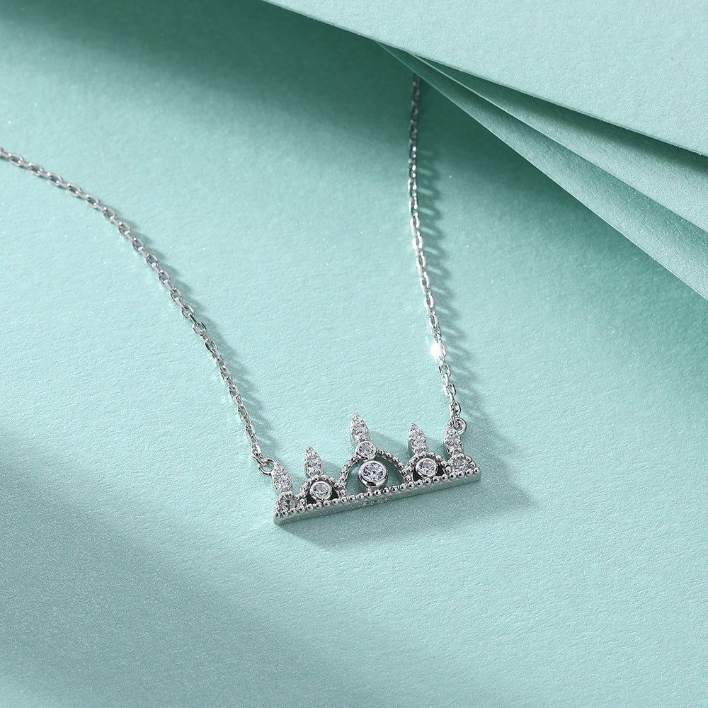 Damen Anhänger mit Krone-Design und funkelnden Kristallen Shop Nory