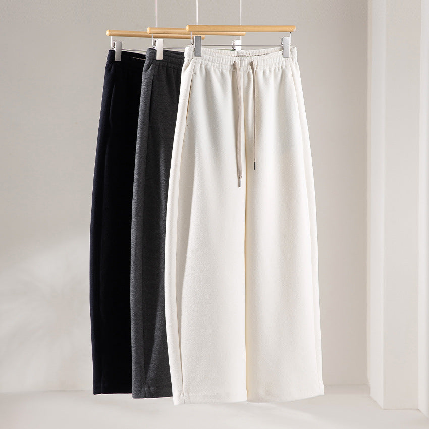 Damen Weite Sweatpant mit elastischem Bund, Kordelzug und seitlichen Eingrifftaschen Shop Nory