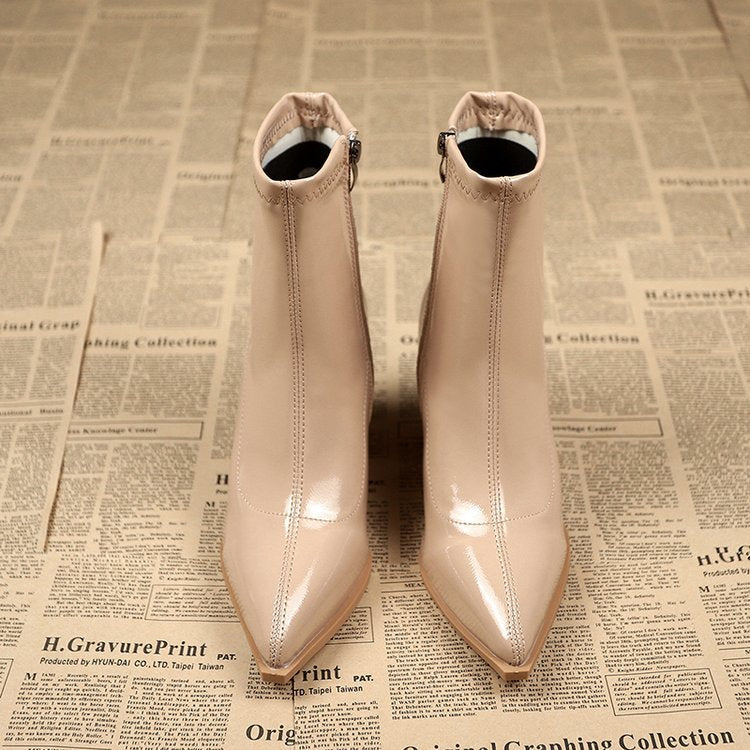 Lackleder Stiefeletten mit Blockabsatz