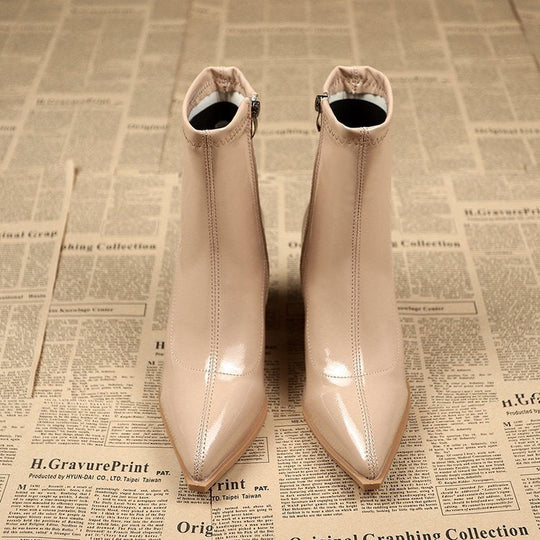 Lackleder Stiefeletten mit Blockabsatz