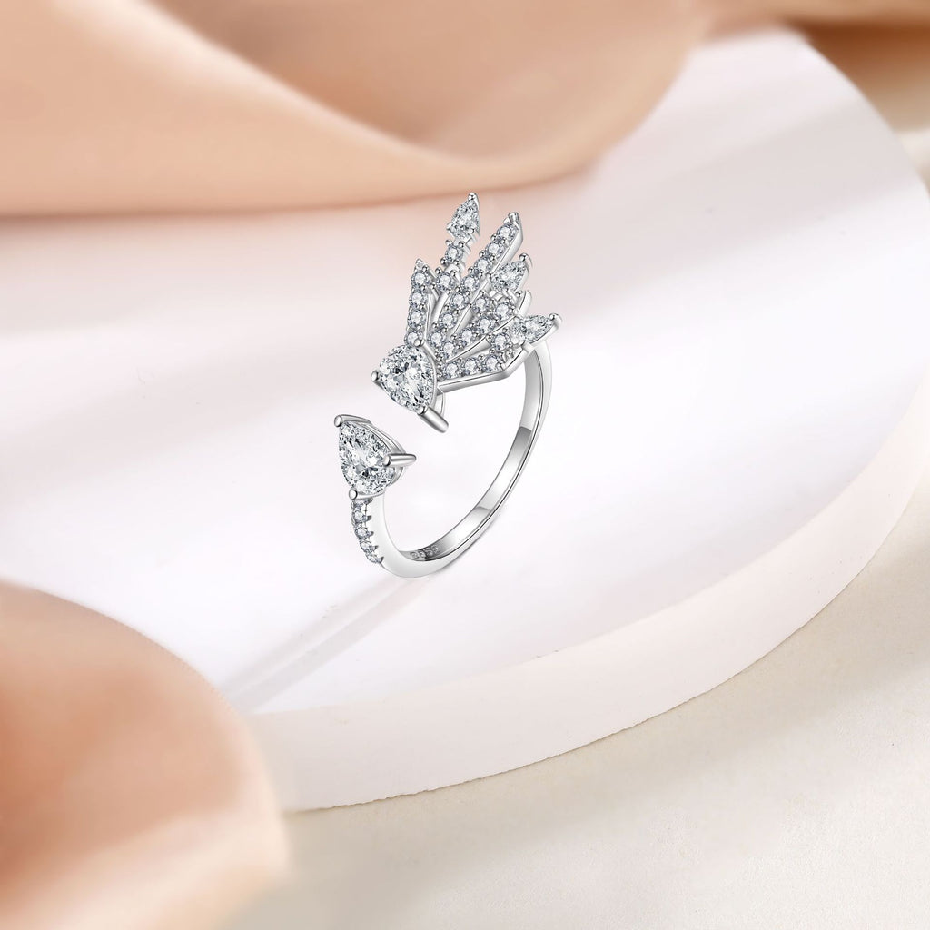 Damen eleganter Ring mit filigranen Zirkonia-Details und auffälligem Design Shop Nory