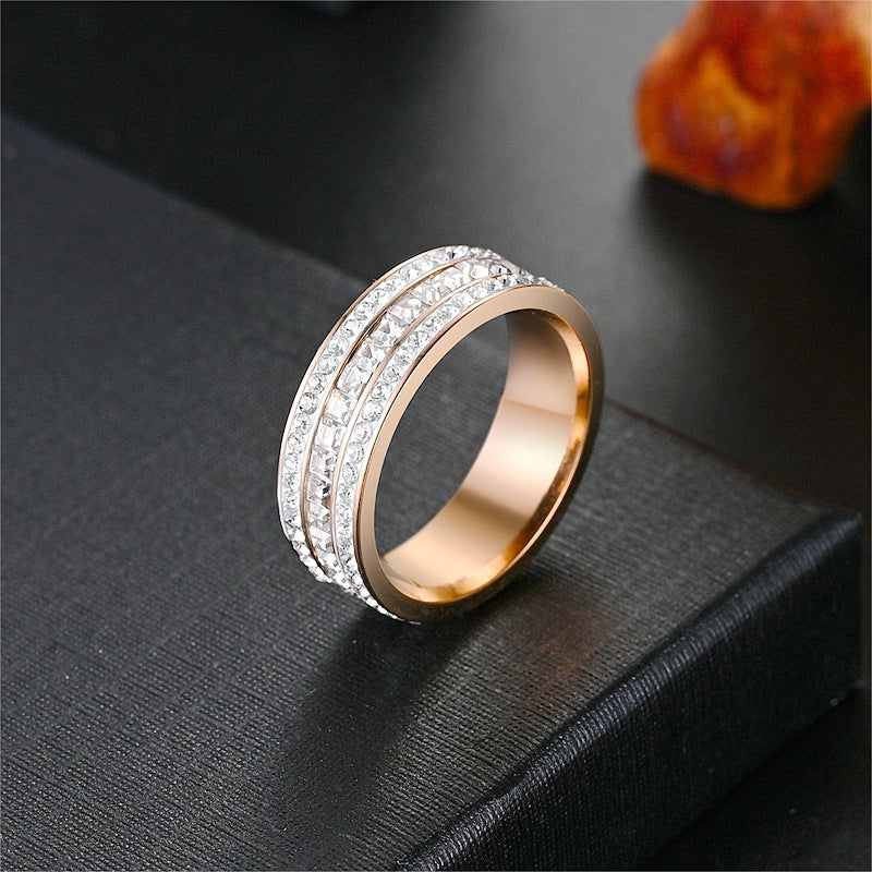 Herren Ring mit luxuriösem, mehrreihigem Zirkonbesatz Shop Nory