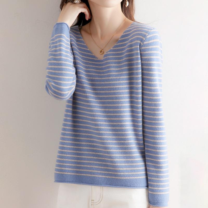 Damen Zarter Streifen-V‑Ausschnittpullover aus feinem Rippstrick mit weichem Fall Shop Nory