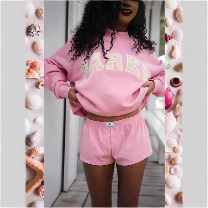 Damen Gemütliches Freizeit-Set mit Oversize kurz geschnittenem Sweatshirt und elastischen Baumwoll-Shorts Shop Nory