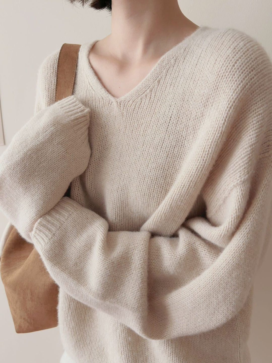Femme Luxuriöser V-Ausschnitt Pullover