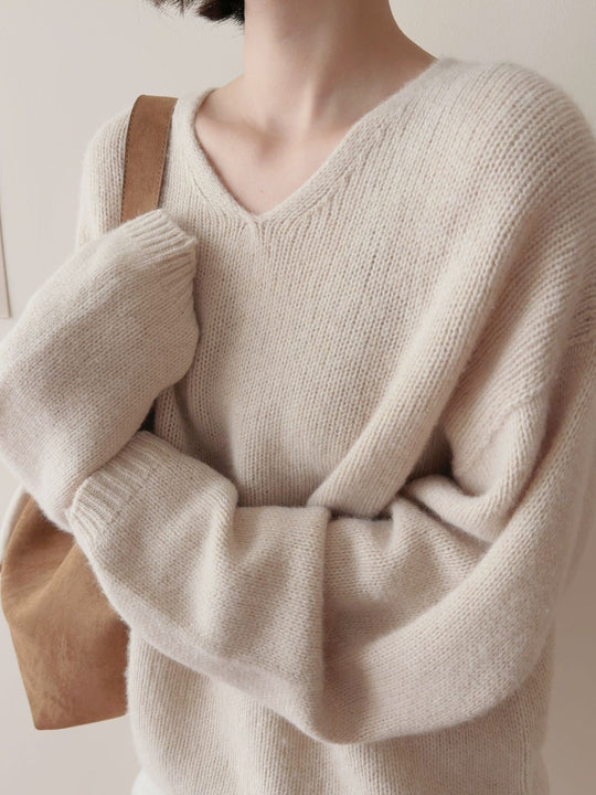 Femme Luxuriöser V-Ausschnitt Pullover