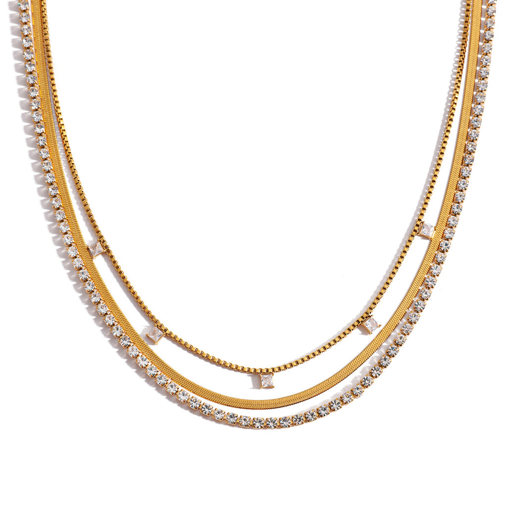 Damen Halskette mit funkelnden Zirkonia-Elementen und stilvollem Design Shop Nory