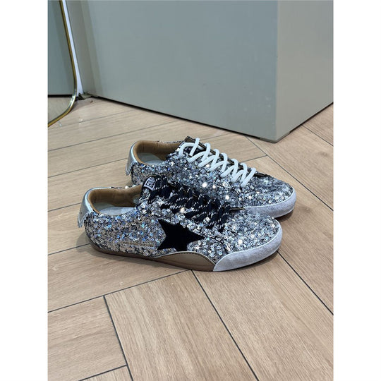 Damen Glitzer-Sneaker mit Paillettenbesatz, Stern-Applikation und kontrastierenden Schnürsenkeln Shop Nory