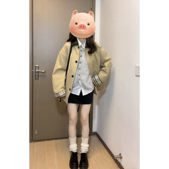 Damen Kurzer Swing-Trench mit Kontrastkragen, Ballonärmeln und kariertem Futter Shop Nory