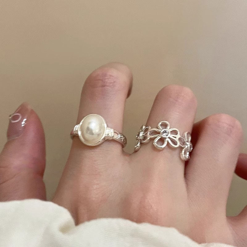 Damen eleganter Blumenring mit funkelnden Zirkonia Shop Nory