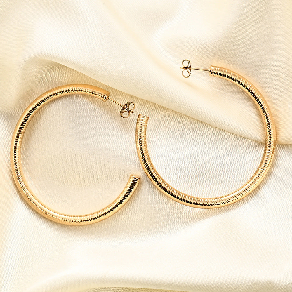 Damen Creolen mit kunstvollem Spiraldesign Shop Nory