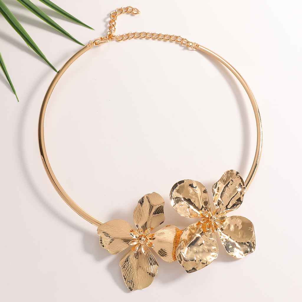 Damen Halskette im modernen, skulpturalen Design Shop Nory