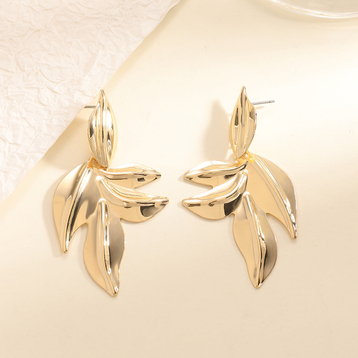 Damen Ohrhänger mit elegantem Blätterdesign Shop Nory