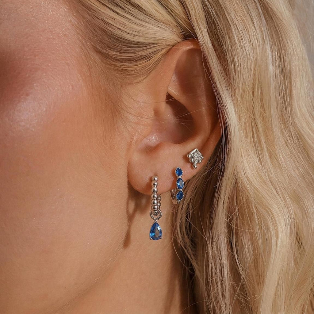 Damen Ohrhänger mit glitzernden Zirkonia und goldfarbener Edelstahlverarbeitung Shop Nory