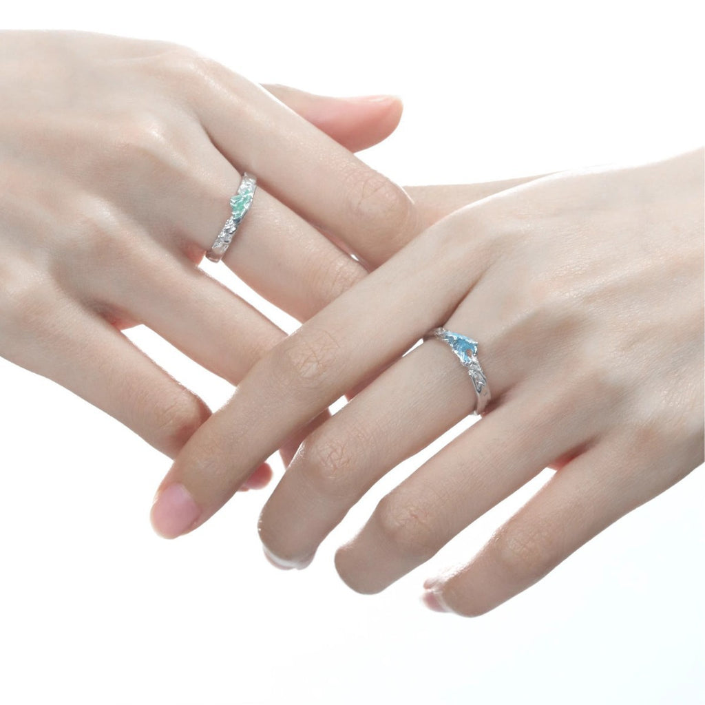 Damen Offener Ring mit kunstvollem Geländemotiv und grünem Akzent Shop Nory