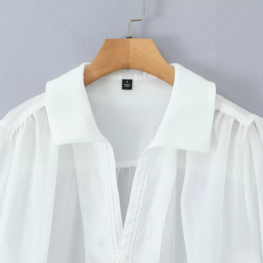 Damen elegante Chiffonbluse mit raffinierten Puffärmeln und edlem Kragen