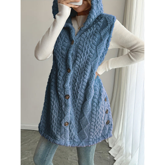 Damen Kapuzen-Teddyweste mit strukturiertem Zopfmuster und dekorativer Knopfleiste Shop Nory