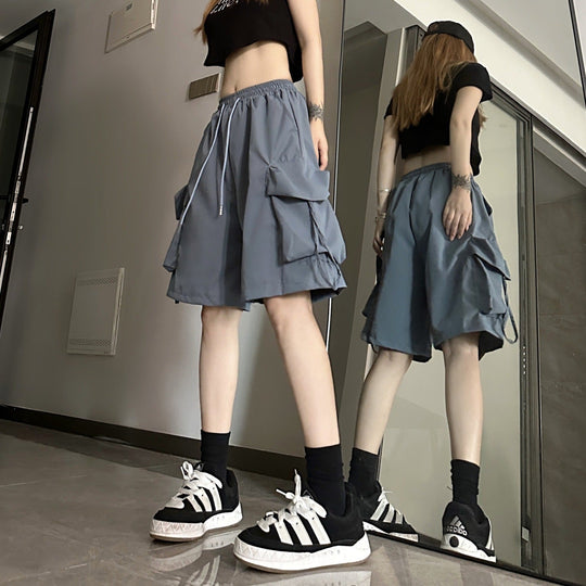 Damen Cargo-Shorts mit praktischen Seitentaschen und elastischem Bund