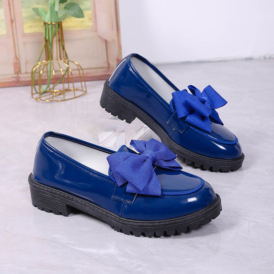 Damen Plateau-Loafer aus Lackimitat mit profilierter Gummisohle und Zierschleife Shop Nory