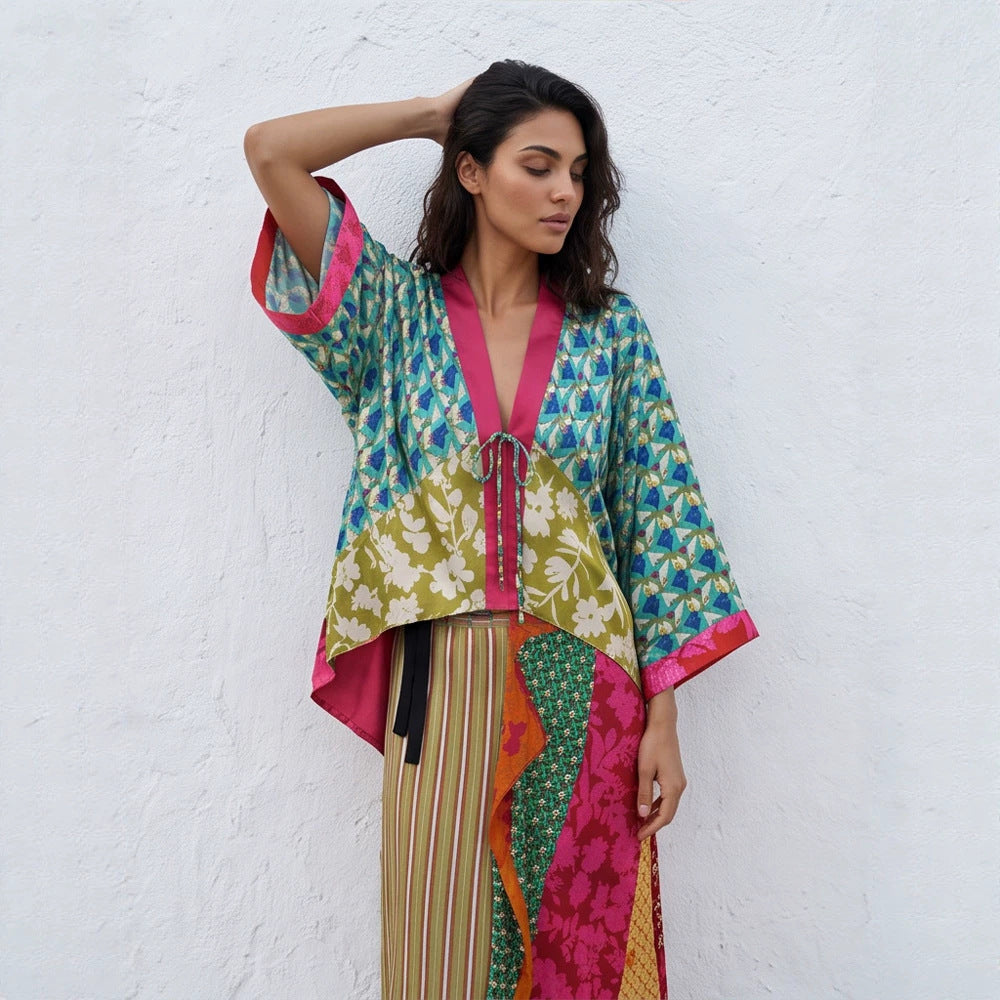 Damen Patchwork-Kimono-Top aus Seidenmix mit tiefem V‑Ausschnitt und Bindegürtel Shop Nory