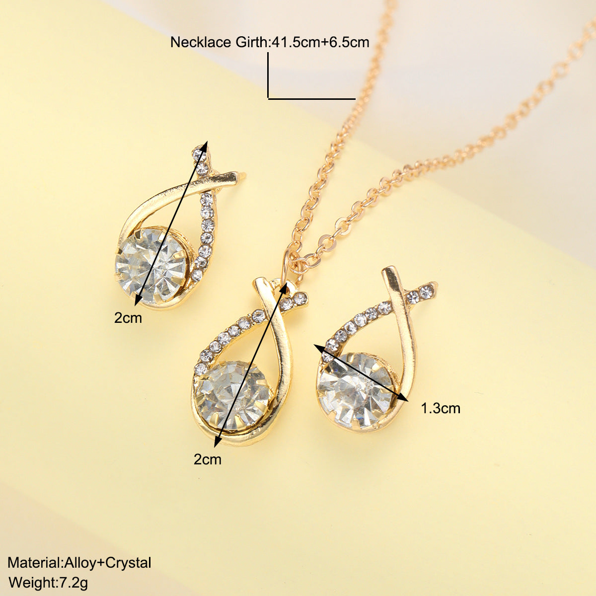 Damen Schmuckset mit funkelndem Anhänger und eleganten Ohrsteckern Shop Nory