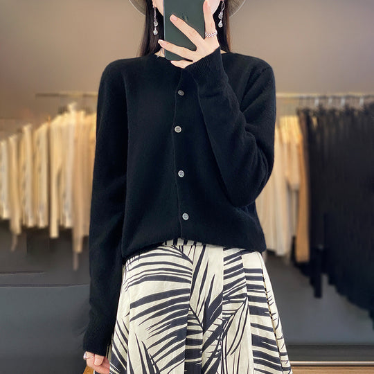 Damen Leichter Feinstrick-Cardigan mit Kaschmir‑Optik, Rundhalsausschnitt und verdeckter Knopfleiste Shop Nory
