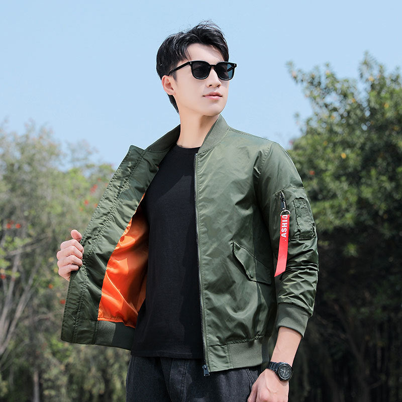 Herren Nylon‑Fliegerblouson mit leuchtendem Innenfutter und Utility‑Ärmeltasche Shop Nory