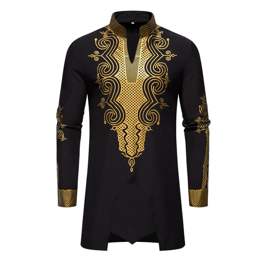 Herren traditionelles Outfit mit aufwendigem Muster