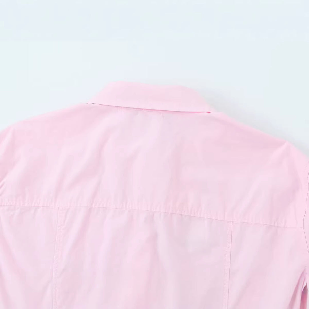Damen Legere Baumwollbluse mit kastiger Kurzform und klassischem Hemdkragen Shop Nory