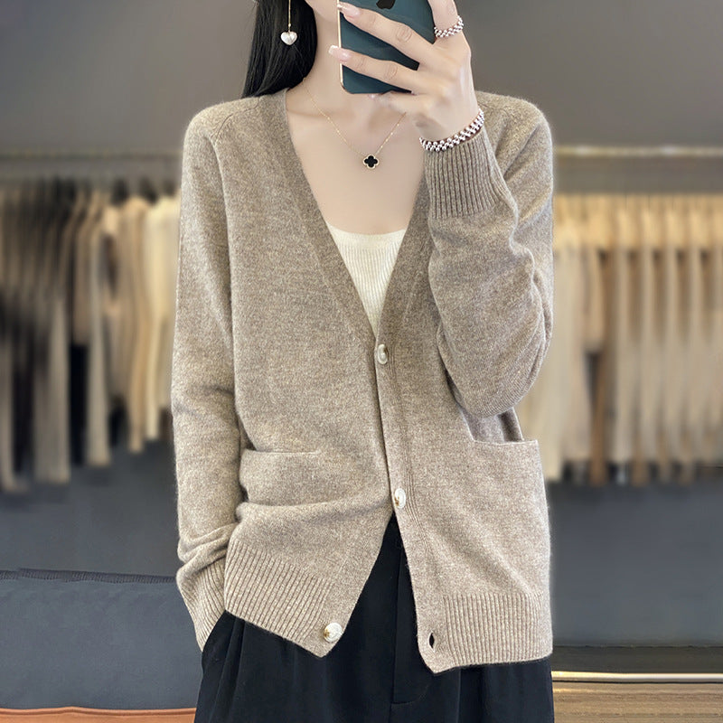 Damen Lässiger Feinstrick-Cardigan mit V‑Ausschnitt, Eingrifftaschen und breitem Rippbund Shop Nory