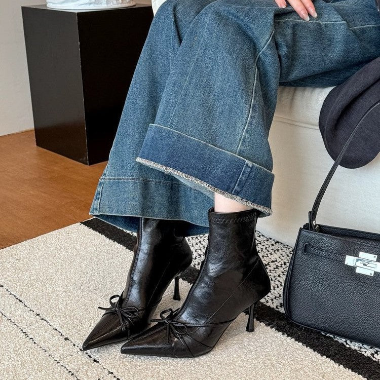 Damen elegante Plateau-Stiefeletten mit dekorativer Schnürung und spitzem Design