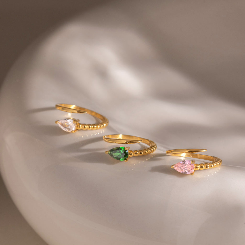 Damen eleganter und hypoallergener Ring mit grünem Stein Shop Nory
