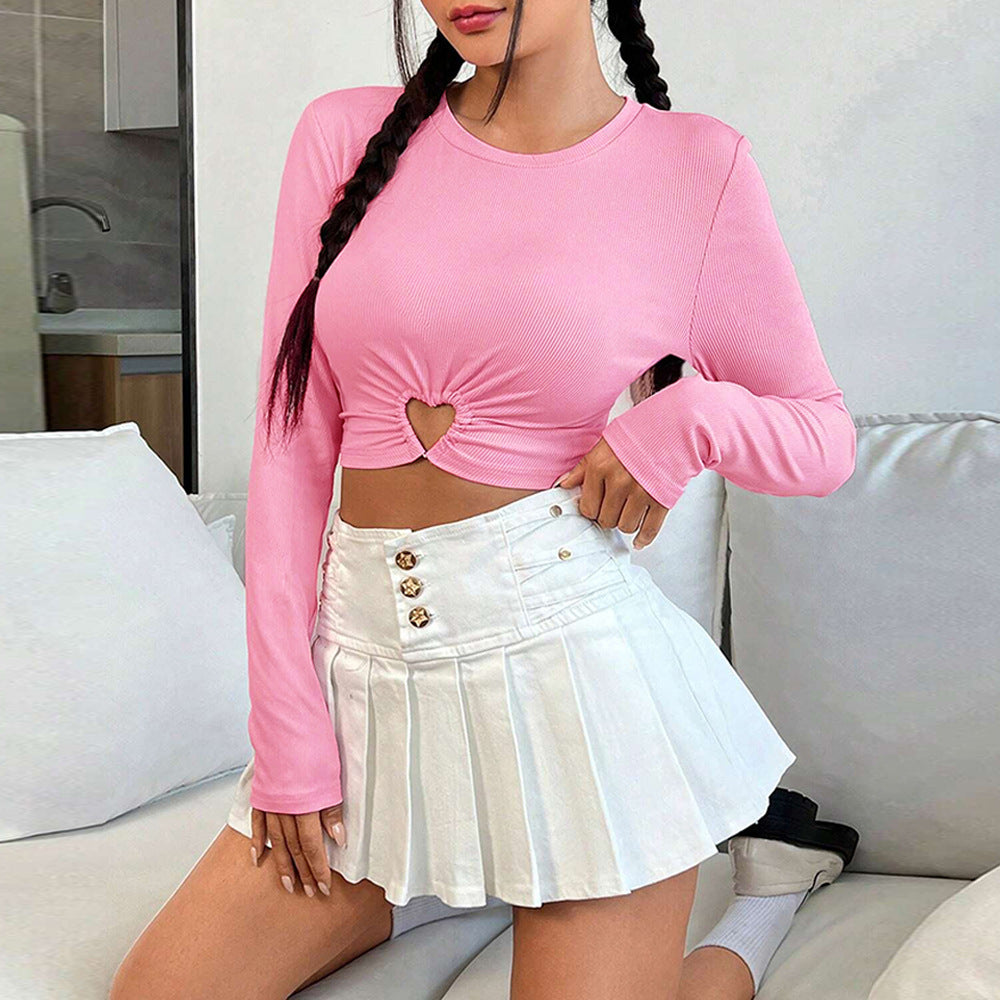 Damen gerafftes Crop-Top mit Herz-Cutout, langärmlig und feiner Rippstruktur Shop Nory