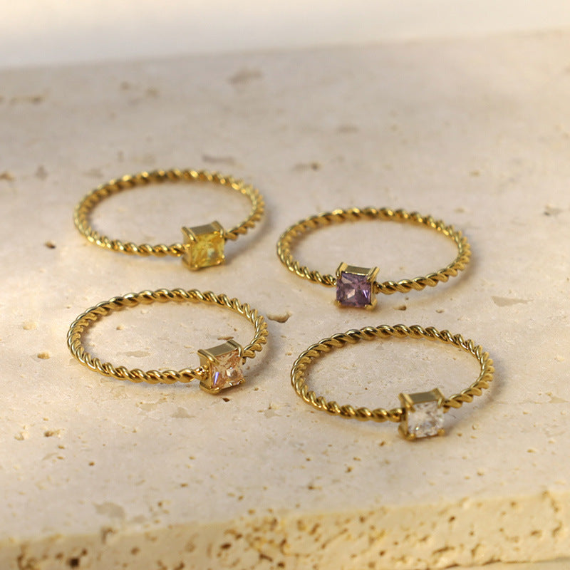 Damen Zarter und gedrehter Ring mit funkelndem Stein Shop Nory