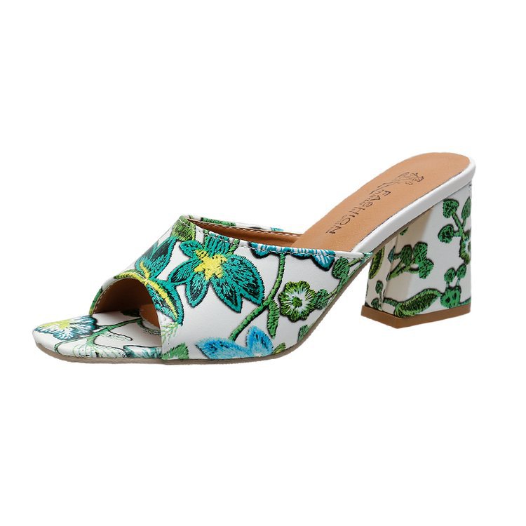 Damen Slip-On Mules mit floralem Allover-Print, mittelhohem Blockabsatz und gepolstertem Komfortfußbett Shop Nory