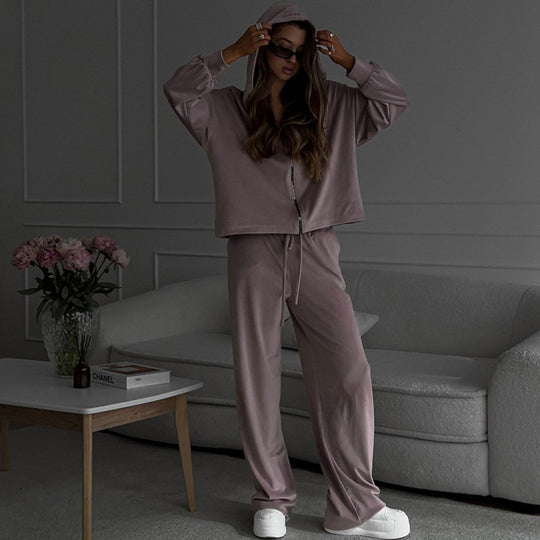 Damen kuscheliges Velours-Zweiteiler mit kurzem Reißverschluss-Hoodie, Tunnelzugbund und weitem Palazzo-Jogger Shop Nory