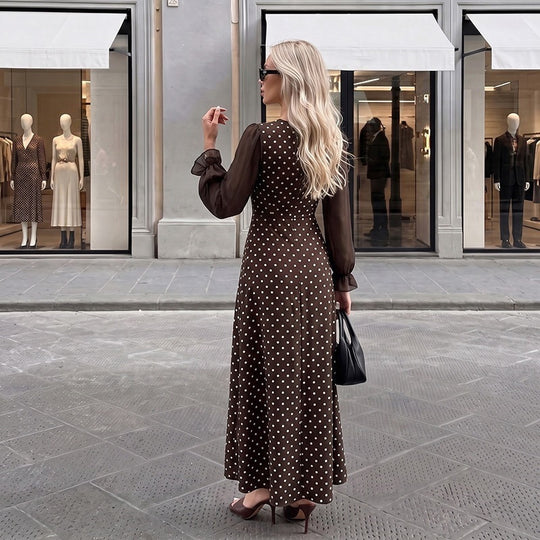 Damen Retro-inspiriertes Polka‑Dot‑Maxikleid mit quadratischem Dekolleté und transparenten Plissee‑Ärmeln Shop Nory