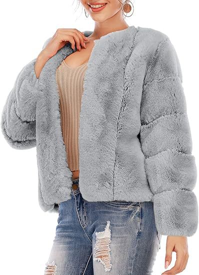 Damen Kurze Plüsch-Bomberjacke aus Kunstpelz mit kastiger Silhouette und Paneelärmeln Shop Nory