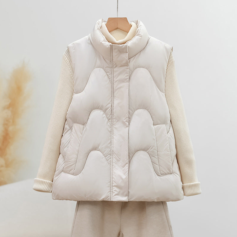 Damen nan ärmellose Steppweste mit hohem Polokragen und ergonomischer Bogensteppung Shop Nory