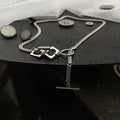 Damen modische Halskette mit geometrischem Anhänger und filigranem Design Shop Nory