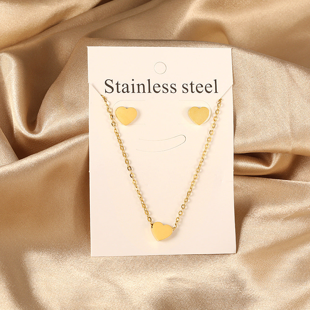 Damen Schmuckset mit herzförmigem Anhänger und passenden Ohrsteckern Shop Nory