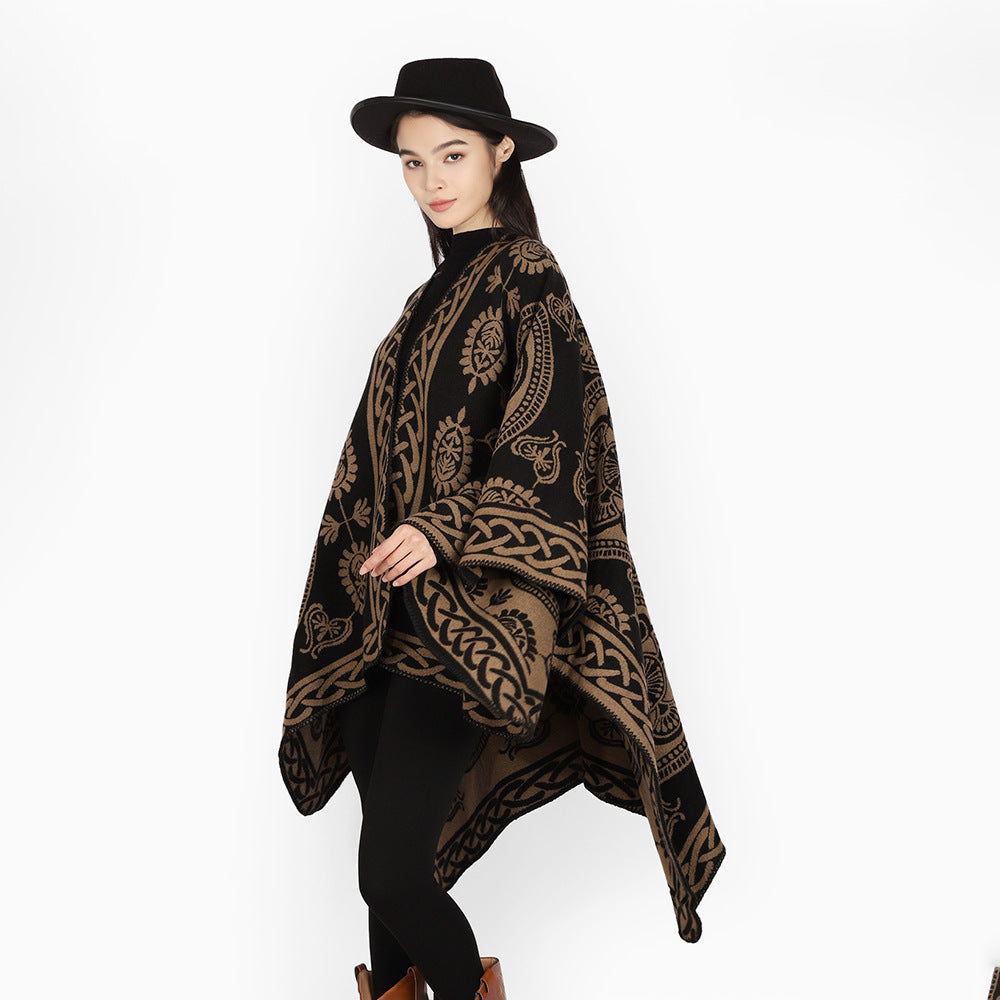 Damen Oversize-Cape mit ornamentalem Jacquard und asymmetrischem Zipfelsaum Shop Nory