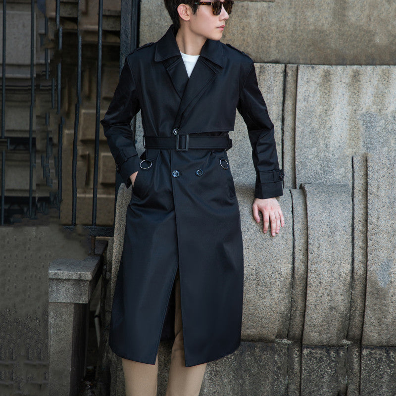 Herren langer doppelreihiger Trenchcoat mit Sturmklappe und D-Ring-Details Shop Nory