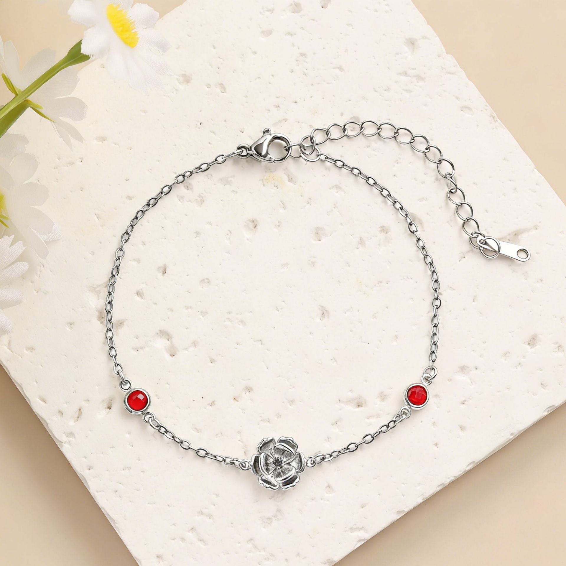 Damen filigranes Armband mit floralem Design Shop Nory