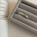 Damen zierlicher und filigraner Ring mit kunstvollem Design Shop Nory