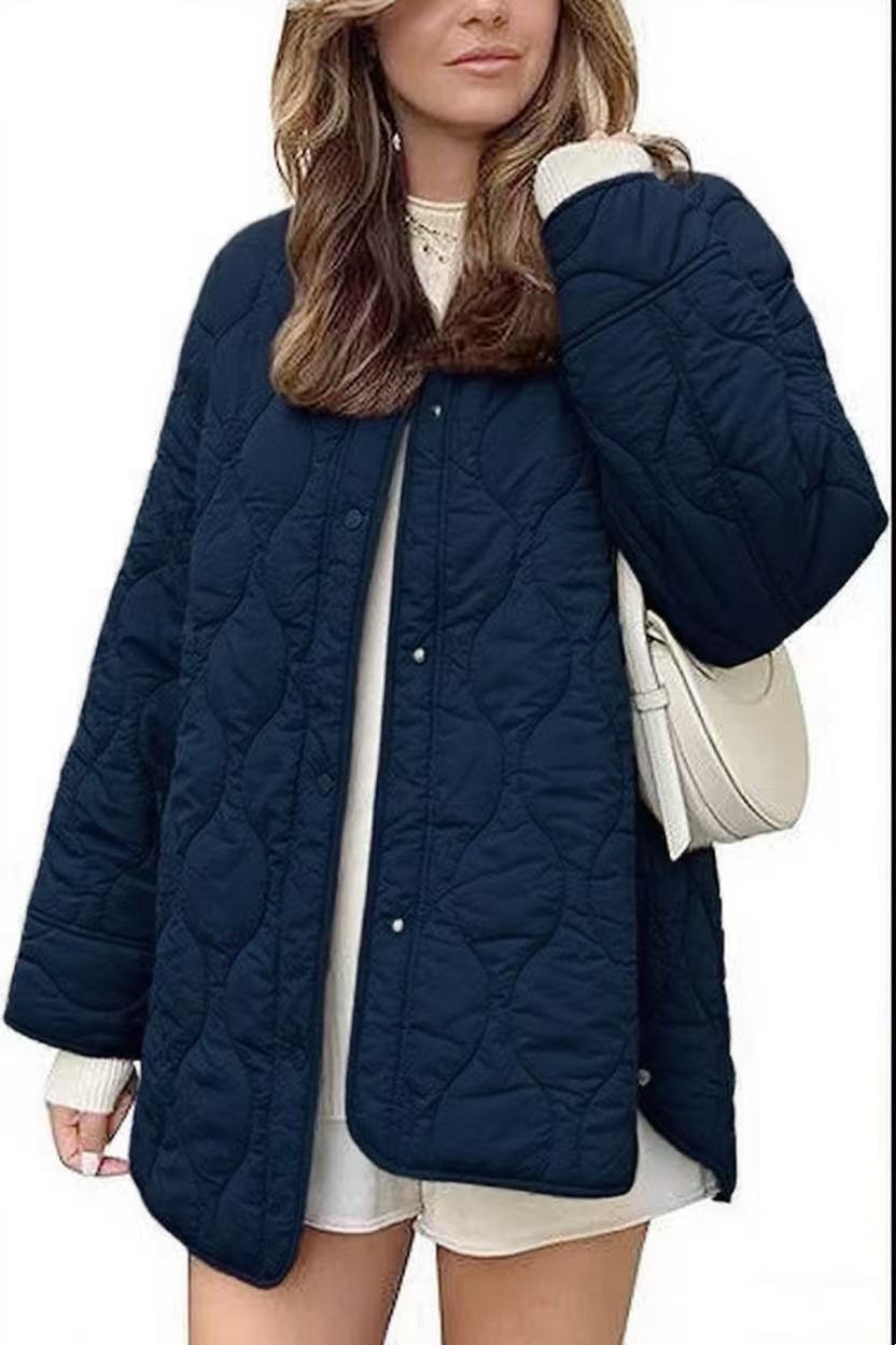 Damen Steppjacke im Oversize Design mit gewölbter Steppung und seitlichem Schlitz Shop Nory