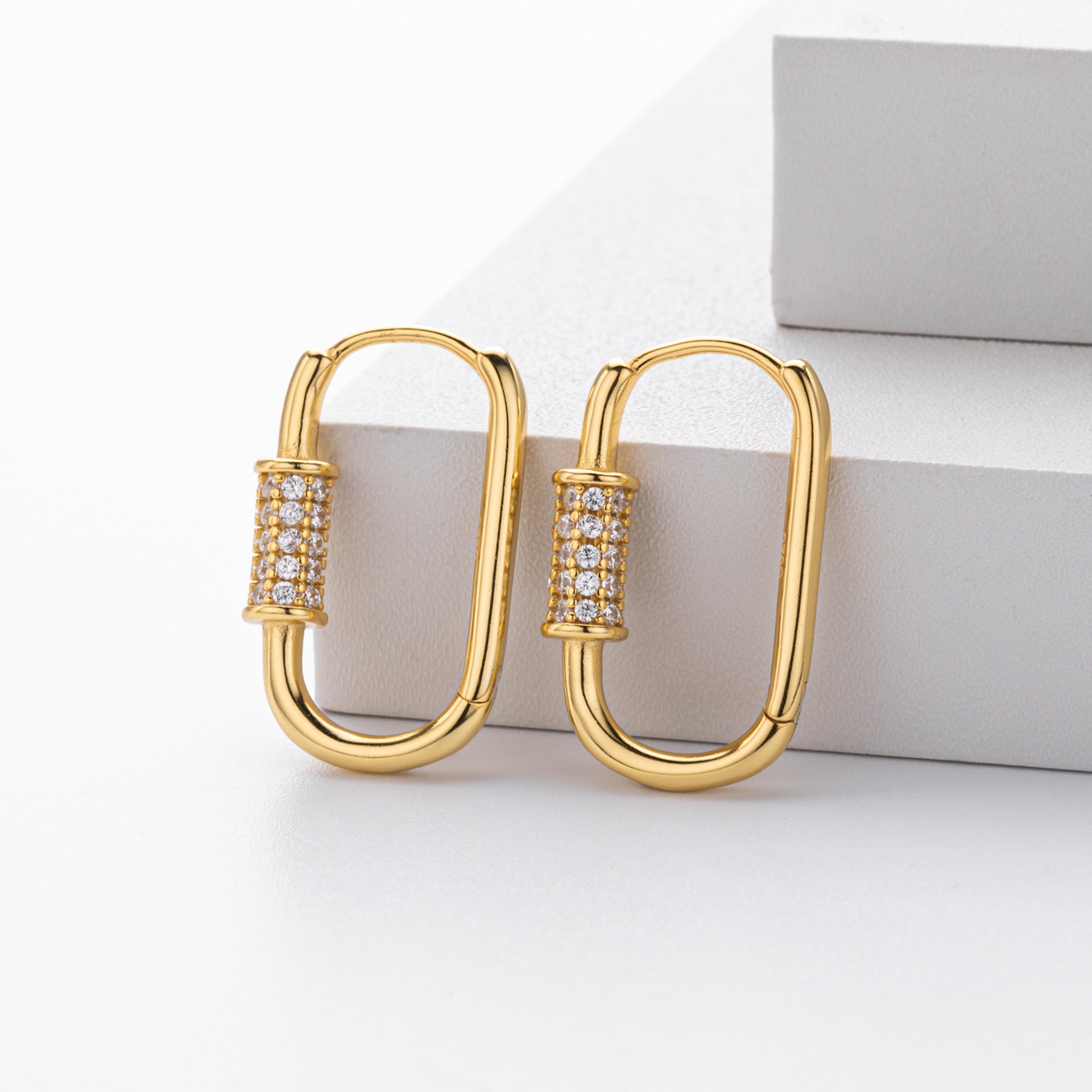 Damen Ohrhänger mit funkelnden Zirkonia und elegantem Verschluss Shop Nory